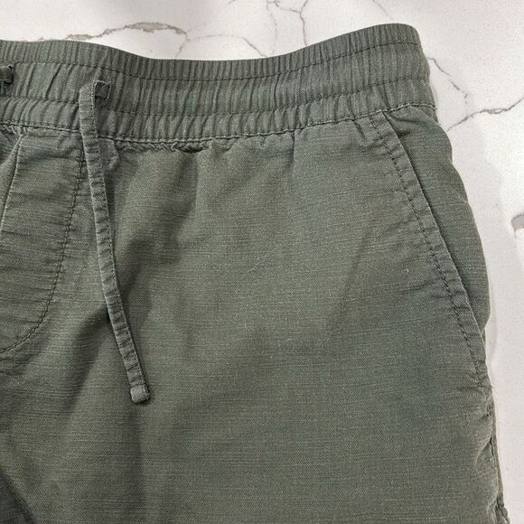 Gap | Casual Olive Green Women’s Summer Shorts - Picture 5 of 15